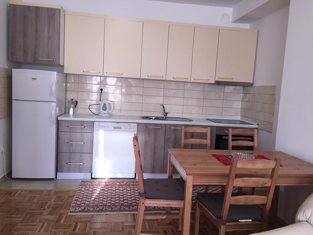 Apartment Gashi Prishtine Bagian luar foto