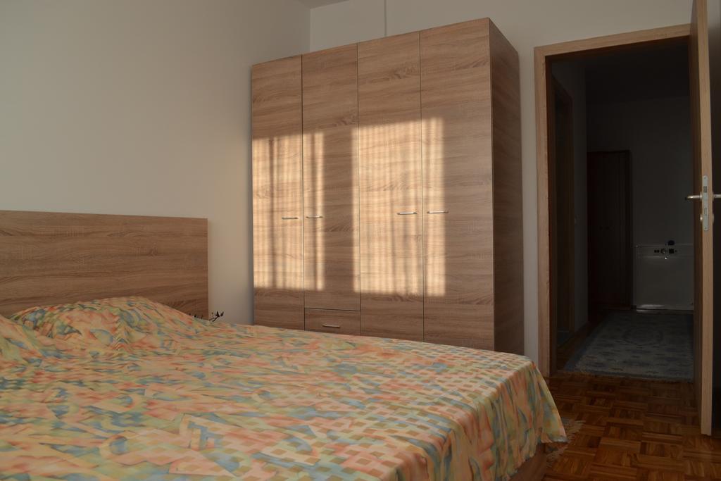 Apartment Gashi Prishtine Bagian luar foto